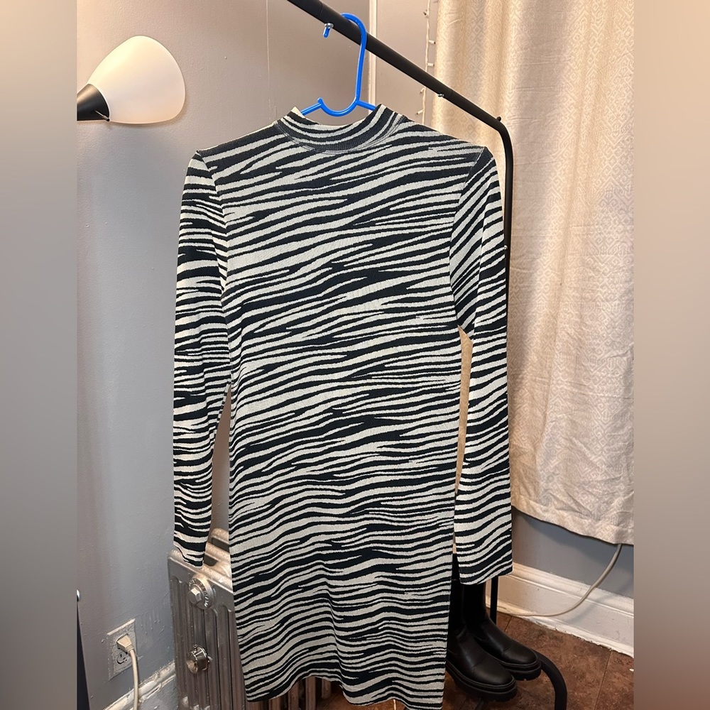 Zebra long sleeve dress